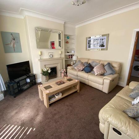 Sited In Lytham, Not Moss Side, Meadow Hse, Entire Hse, Sleeps 6 Apartment Moss Side  Exterior photo